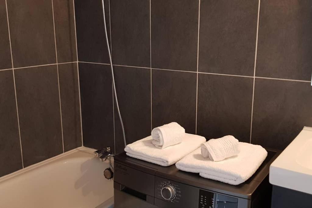 דירות Beau Studio Renove 30M2 Balcon Vue Paris+Parking מראה חיצוני תמונה